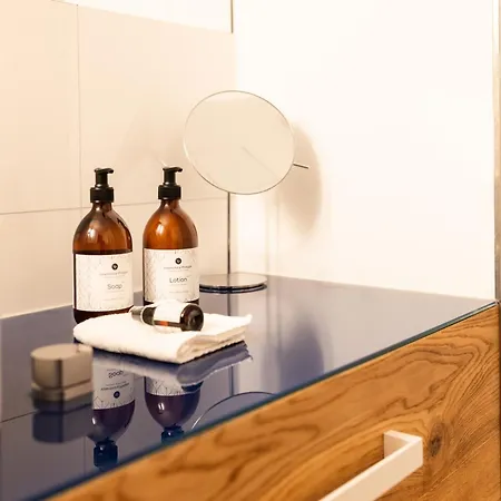 Small Luxury Hotel Goldgasse Salzburg Room photo